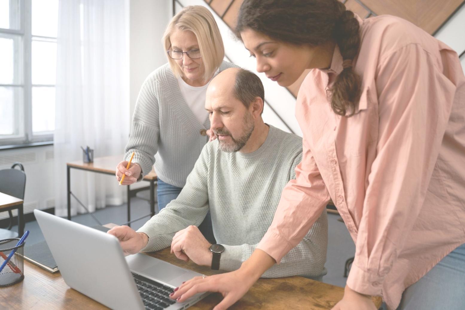 Teamarbeit und Strategieentwicklung bei corvexilia